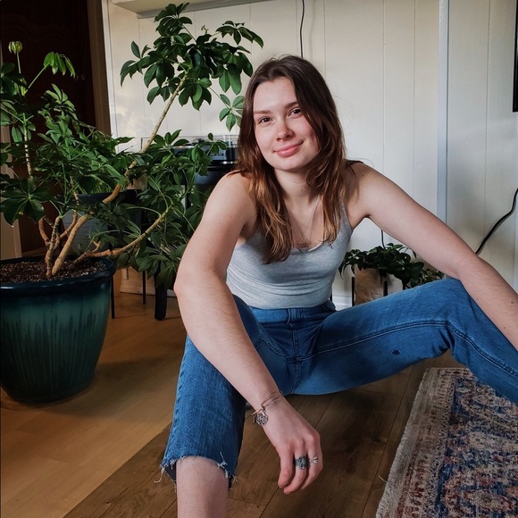 Meet your Posher, Riley - Picture 2 of 3